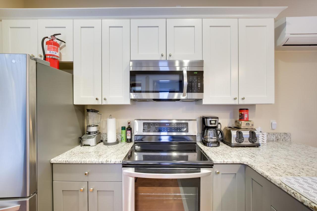 Updated Sheboygan Home With Porch Less Than 1 Mi To Beach Екстер'єр фото
